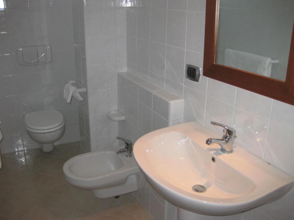 Locanda Adele Parghelia Habitación foto